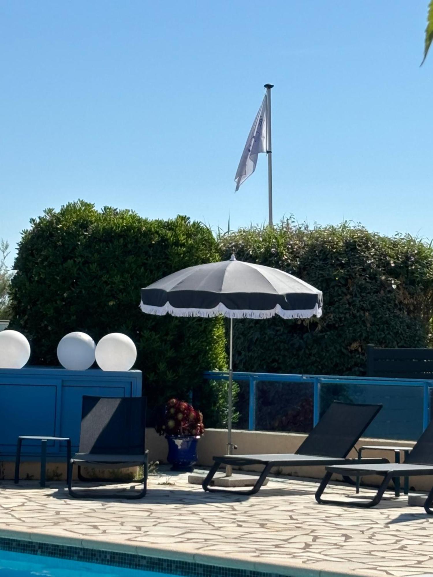 Hotel La Nartelle Sainte-Maxime Luaran gambar